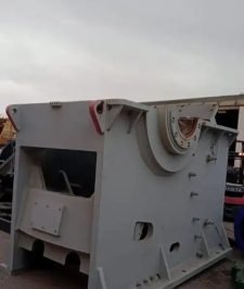 صورة اعلان : قطع غيار كسارات