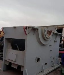صورة اعلان : قطع غيار كسارات