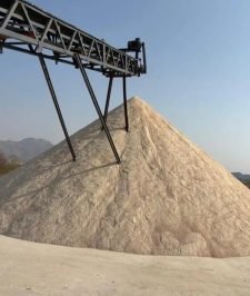 صورة اعلان : كسارة فلسبار