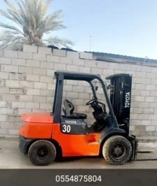 صورة اعلان : رافعه شوكيه فوركلفت للايجار الطايف