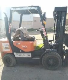 صورة اعلان : تأجير رافعه شهريه او يوميه