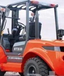 صورة اعلان : رافعات شوكية فور كلفت