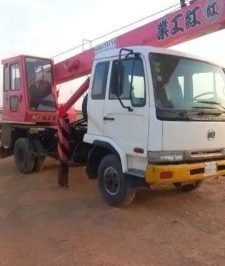 صورة اعلان : تأجير كرينات ورافعات سطحات