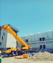 صورة اعلان : لتأجير رافعات والمعدات الثقيلة كرينات ونشات