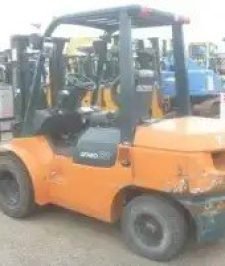 صورة اعلان : رافعة شوكية للايجار اليومي والاسبوعي والشهري