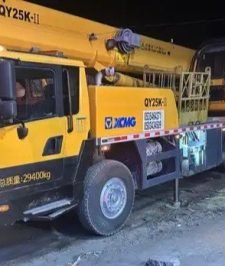 صورة اعلان : كرينات للايجار نيوم شهري يومي