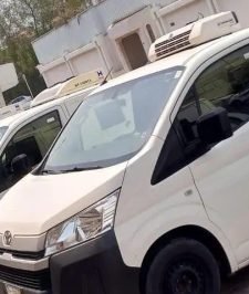 صورة اعلان : للايجار باصات تويوتا هايس بضاعة تبريد