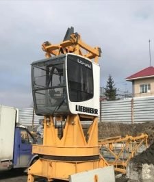 صورة اعلان : رافعة برجية (تاور كرين) مستعمل 2010 نوع ليبهر ألماني