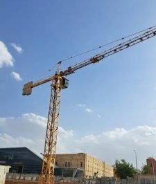 صورة اعلان : فني تاور كرين