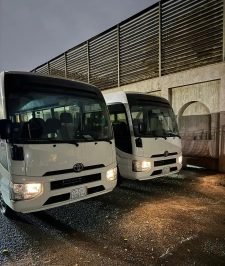 صورة اعلان : للايجار باصات تويوتا كوستر 2024