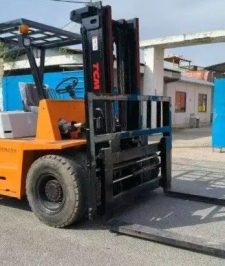 صورة اعلان : تلي هندر جي سي بي. فور كلفت ونش بلك