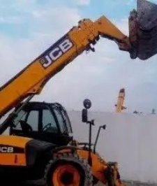 صورة اعلان : تلي هندر رافعه تلسكوبيه 17متر للايجار