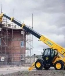 صورة اعلان : تاجير الرافعات الشوكيه والكرينات والجي سي بي و مان لفت