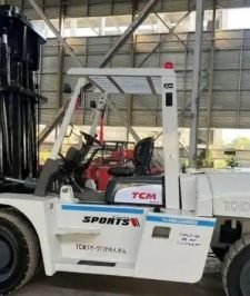 صورة اعلان : فوركلفت رافعه شوكيه للأيجار جميع مناطق المملكه