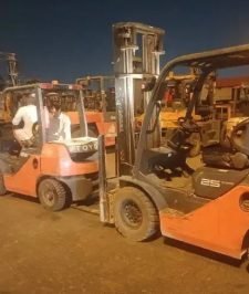 صورة اعلان : رافعه شوكيه للإيجار