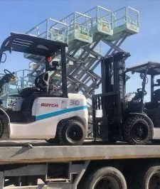 صورة اعلان : رافعه شوكيه فوركلفت كرين ونش سيزر لفت ايجار