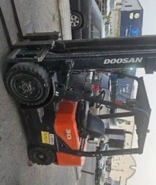 صورة اعلان : رافعه شوكيه للايجار