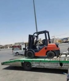 صورة اعلان : رافعه شوكيه للايجار بقيق الاحساء