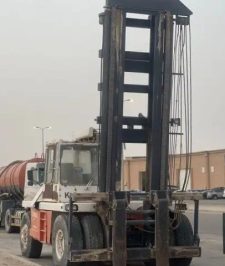 صورة اعلان : رافعة شوكية ( فولفو)