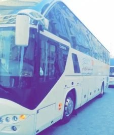 صورة اعلان : باص للايجار للرحلات العمره والسياحه