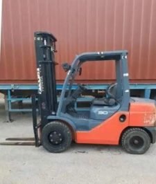 صورة اعلان : للايجار رافعة شوكية فوركلفت جده موديل 2019