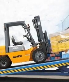 صورة اعلان : رافعه شوكية سكين فوركلفت للايجار جده