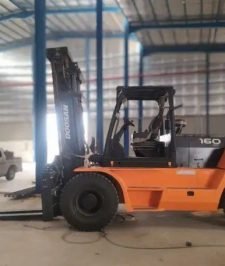 صورة اعلان : رافعات شوكية للايجار