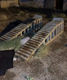 صورة اعلان : رافعات حديد