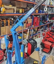 صورة اعلان : رافعه للتحميل والتنزيل تستخدم للورش والمستودعات ونش جمل