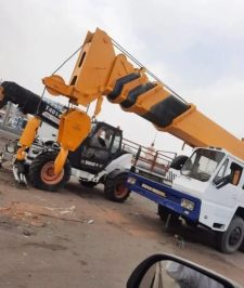 صورة اعلان : رافعات كرين الأجار