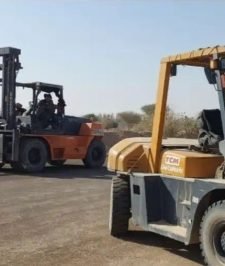 صورة اعلان : رافعه شوكيه فوركلفت سكينه كرينات للايجار الشهري واليومي