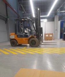 صورة اعلان : لتأجير المعدات رافعات شوكيه ورافعات تلسكوبيه تليهندر كرينات