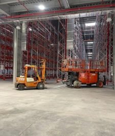 صورة اعلان : رافعة شوكية للايجار