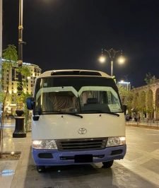 صورة اعلان : باص كوستر للإيجار مع السائق