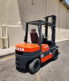 صورة اعلان : رافعة فوركلفت تويوتا