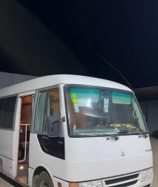 صورة اعلان : باص روزا2008 للايجار