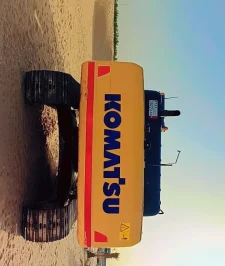 صورة اعلان : حفار للبيع