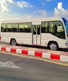 صورة اعلان : تأجير باصات مع سائق خدمة توصيل الرحلات و السياحة