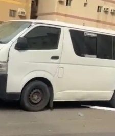 صورة اعلان : باصات للايجار