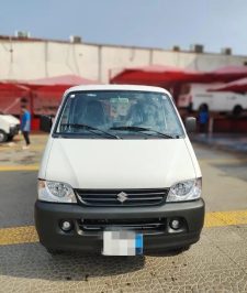 صورة اعلان : للايجار باصات لنقل البضاعه جاف مبرد