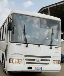 صورة اعلان : باص موديل 2012