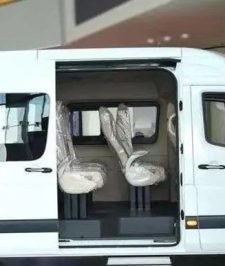 صورة اعلان : باص فوتون 18 راكب 2025