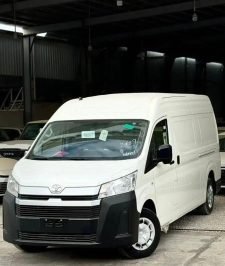 صورة اعلان : تويوتا باص بضاعه سقف عالي 2025