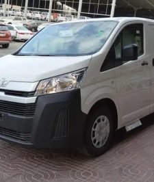 صورة اعلان : تويوتا باص هايس 2026 ديزل قير اوتوماتيك عبداللطيف جميل