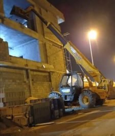 صورة اعلان : رافعه شوكيه بوم لودر للإيجار