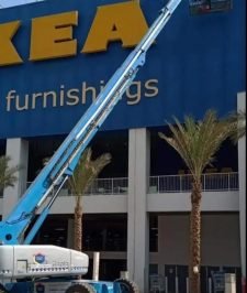 صورة اعلان : رافعه تلبسكوبيه مان ليفت 42 متر للايجار