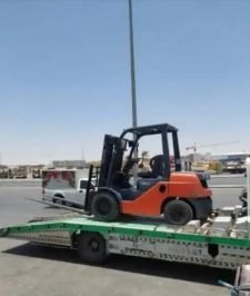 صورة اعلان : رافعه شوكيه للايجار بقيق الاحساء