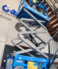 صورة اعلان : تاجير سقالات كهربائيه