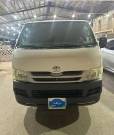 صورة اعلان : تويوتا باص 2009