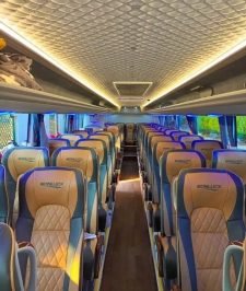 صورة اعلان : باص للايجار